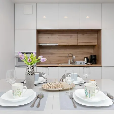 Apartments Marina Gdansk By Renters Prestige Apartment Danzig